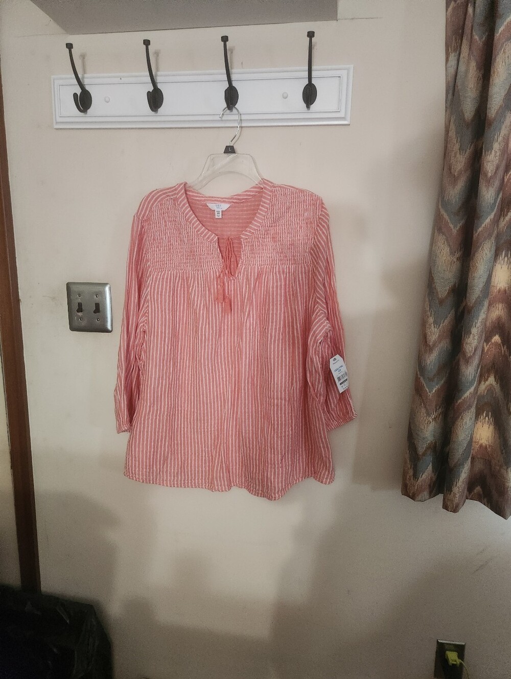 🎉 NWT Coral Blouse